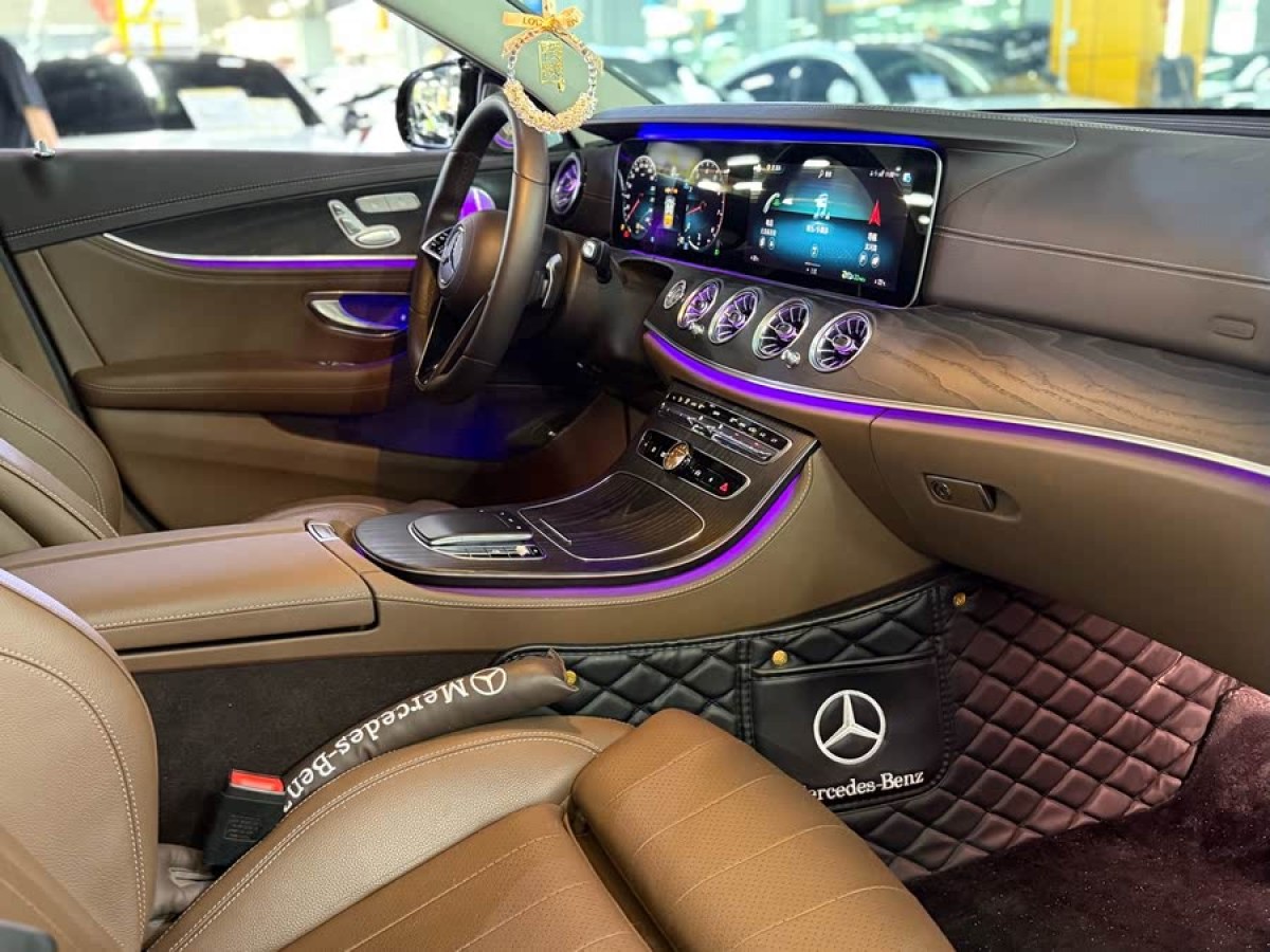 奔馳 奔馳E級  2022款 改款 E 300 L 豪華型圖片