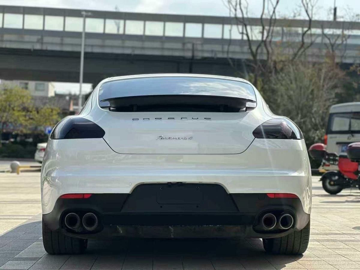 保時(shí)捷 Panamera  2017款 Turbo S E-Hybrid 行政加長(zhǎng)版 4.0T圖片