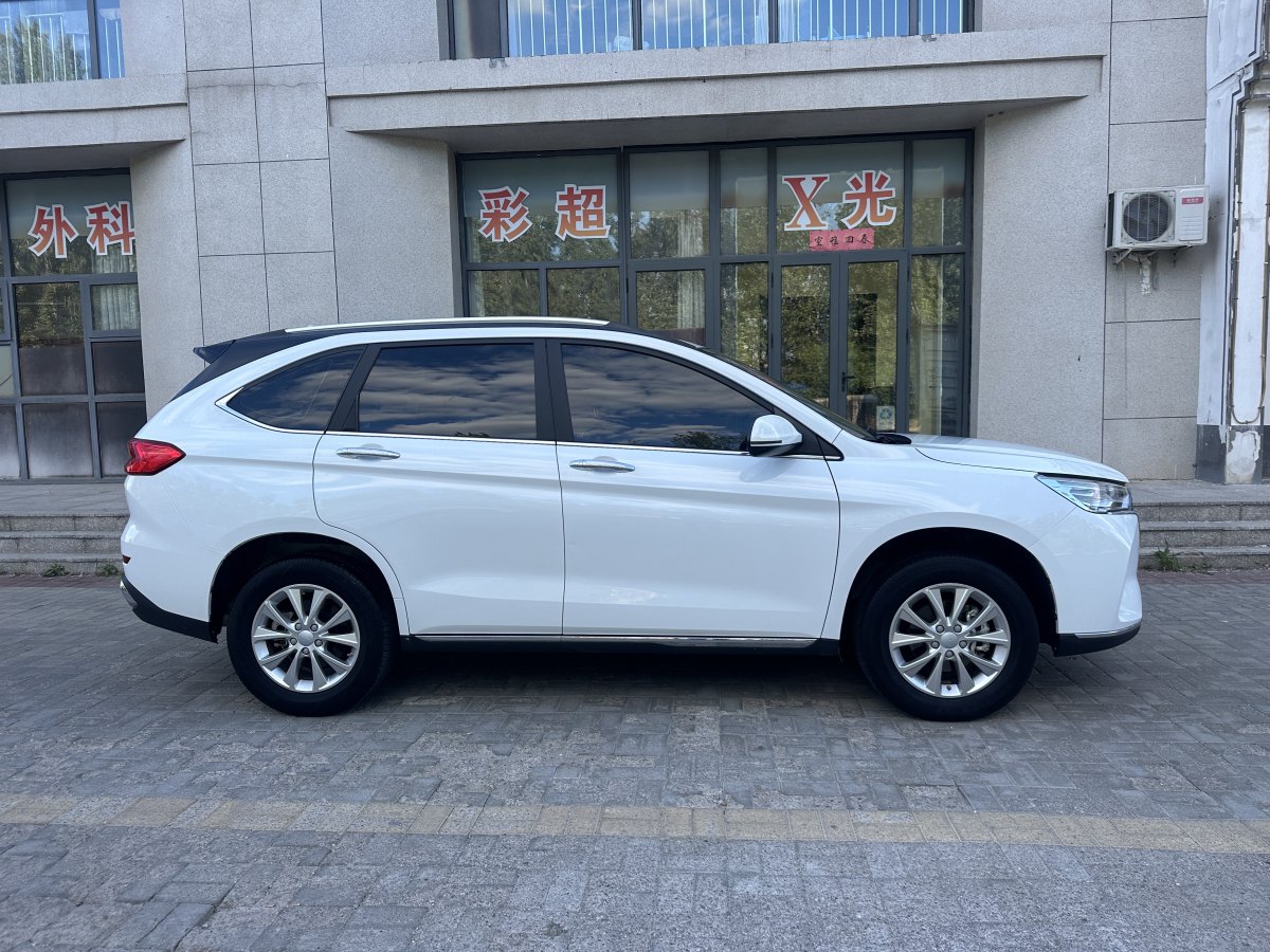 哈弗 M6  2021款 PLUS 1.5T DCT豪華智聯(lián)型圖片