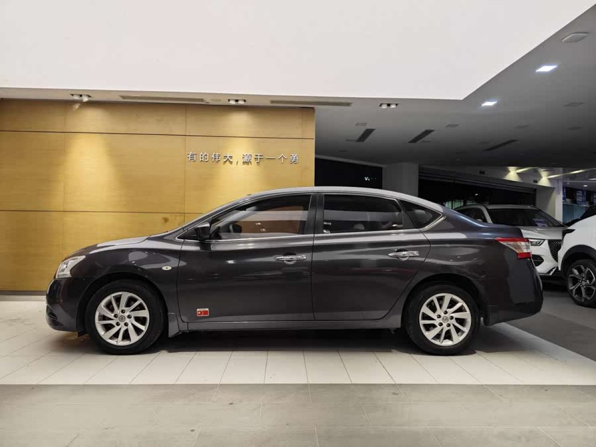 日產(chǎn) 軒逸  2012款 1.6XL CVT豪華版圖片