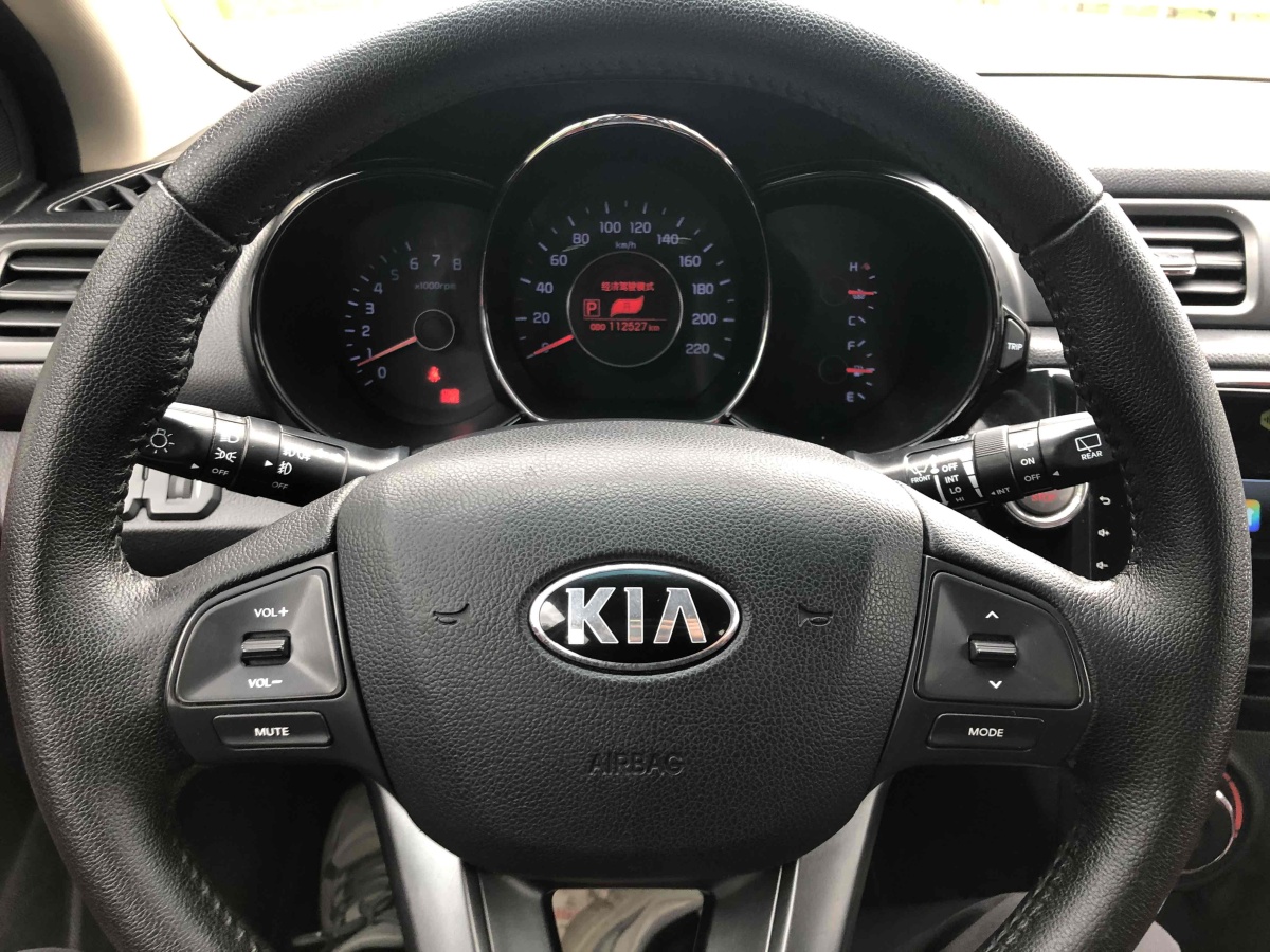 2012年11月起亞 K2  2012款 兩廂 1.6L AT Premium