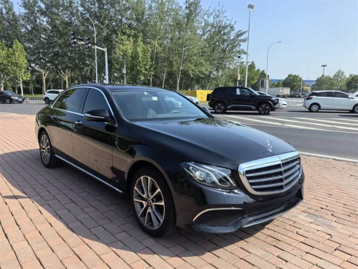 奔馳 奔馳E級  2020款 改款 E 260 L圖片