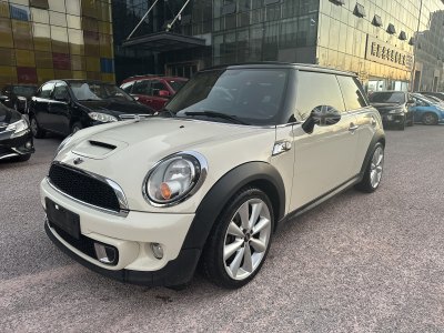 2013年10月 MINI CLUBMAN 1.6T COOPER S Fun圖片