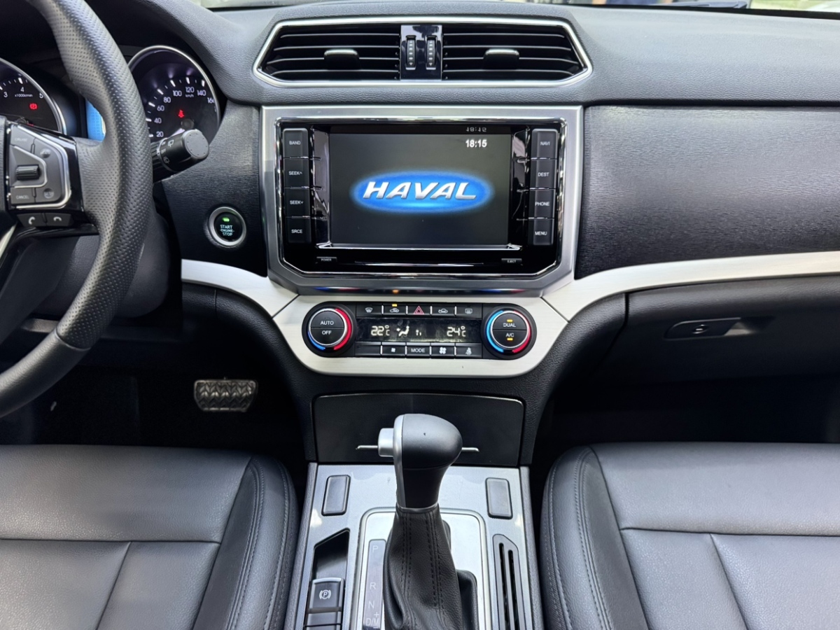 哈弗 H6 Coupe  2016款 藍(lán)標(biāo) 1.5T 自動兩驅(qū)都市型圖片