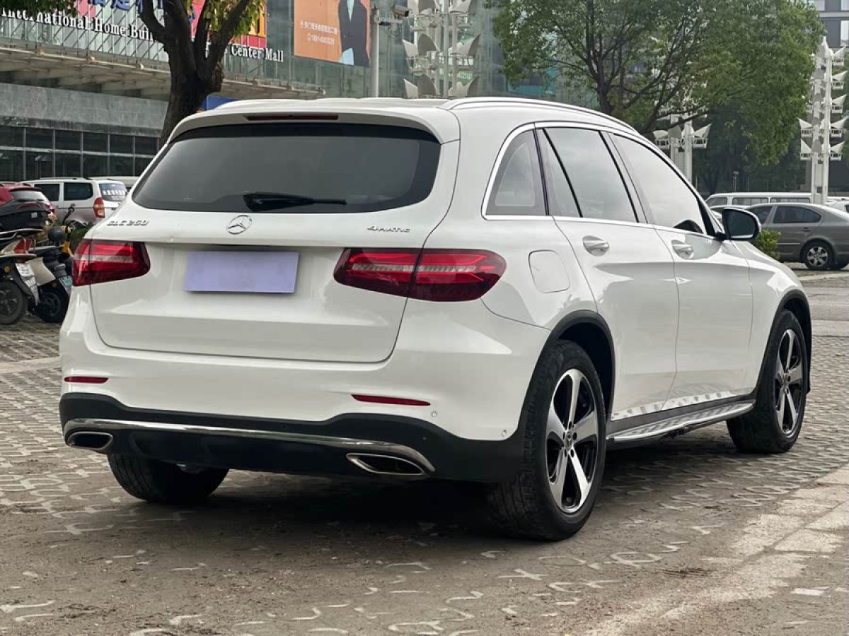 奔馳 奔馳GLC  2018款 改款 GLC 260 4MATIC 豪華型圖片