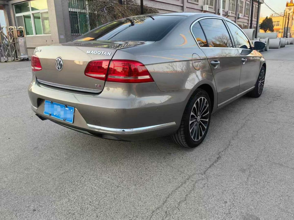 大眾 邁騰  2012款 1.8 TSI 改款領(lǐng)先版圖片