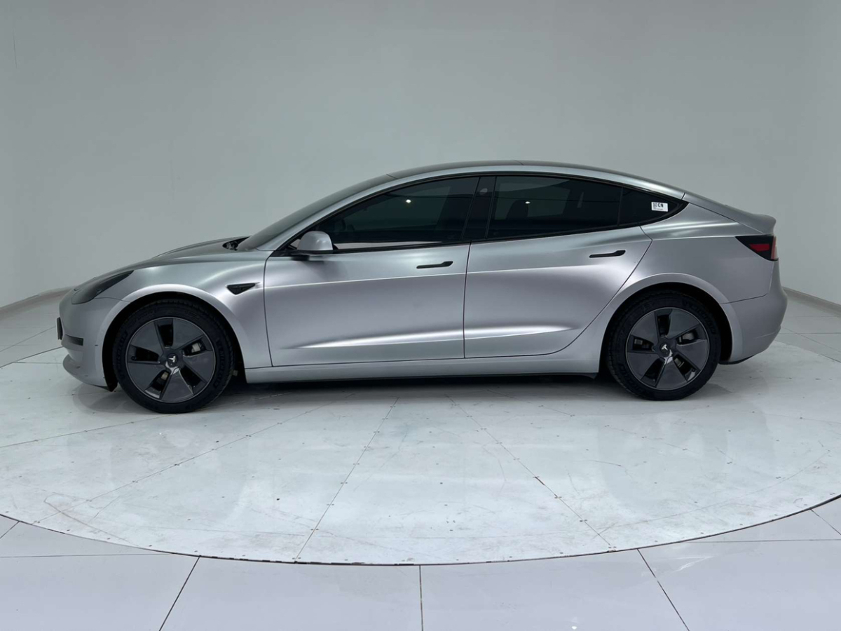 特斯拉 Model 3  2022款 改款 后輪驅(qū)動版圖片