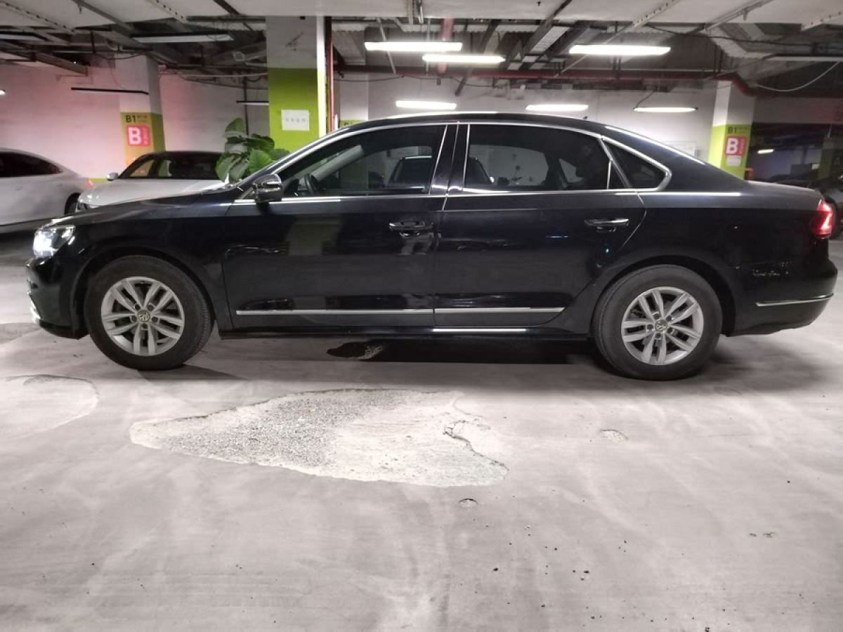 大眾 帕薩特  2015款 1.8TSI 自動尊榮版圖片