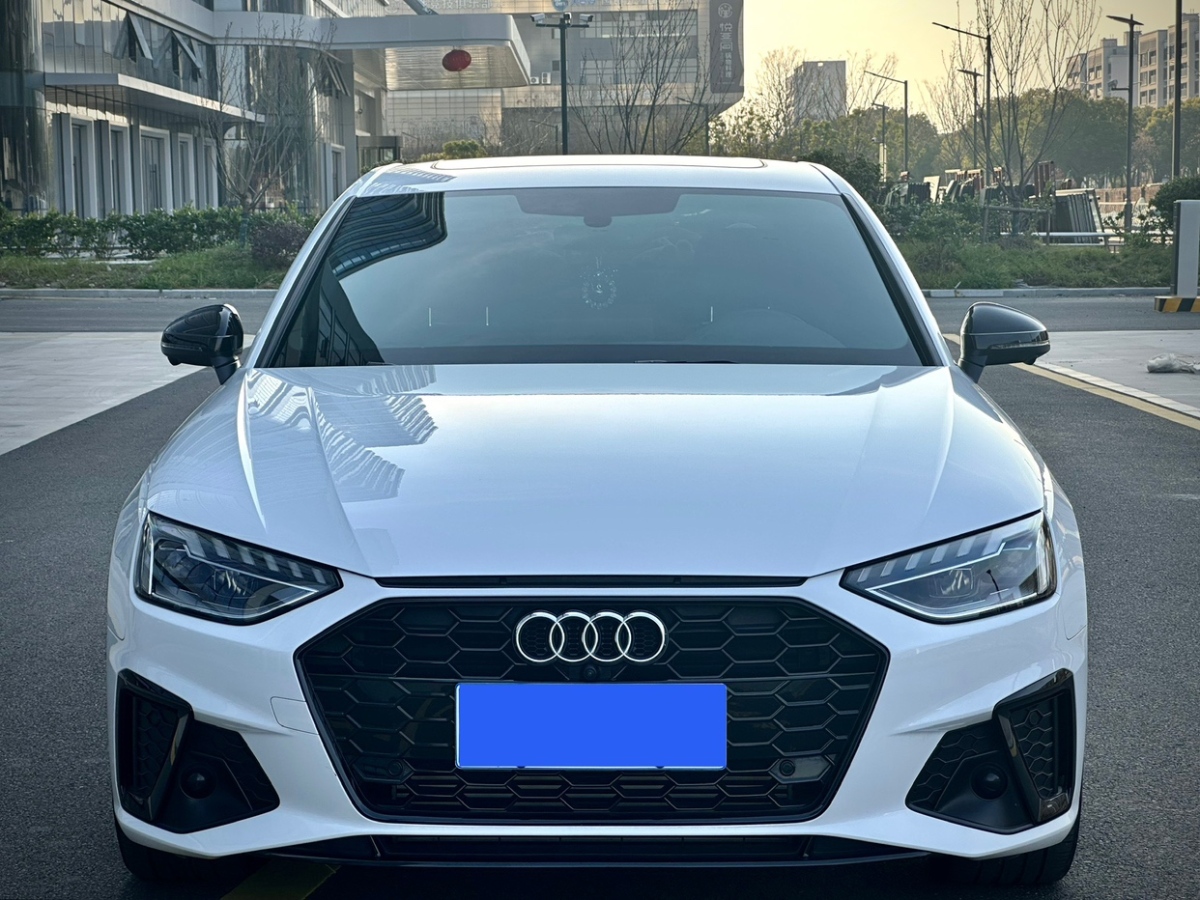 奧迪 奧迪A4L  2022款 40 TFSI 豪華動感型圖片