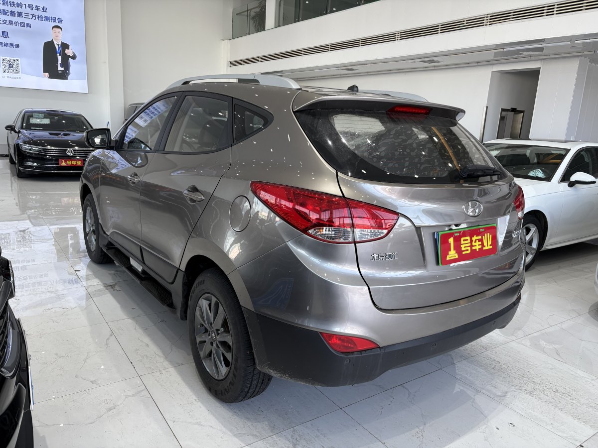現(xiàn)代 ix35  2013款 2.0L 自動(dòng)兩驅(qū)舒適型GL 國(guó)IV圖片