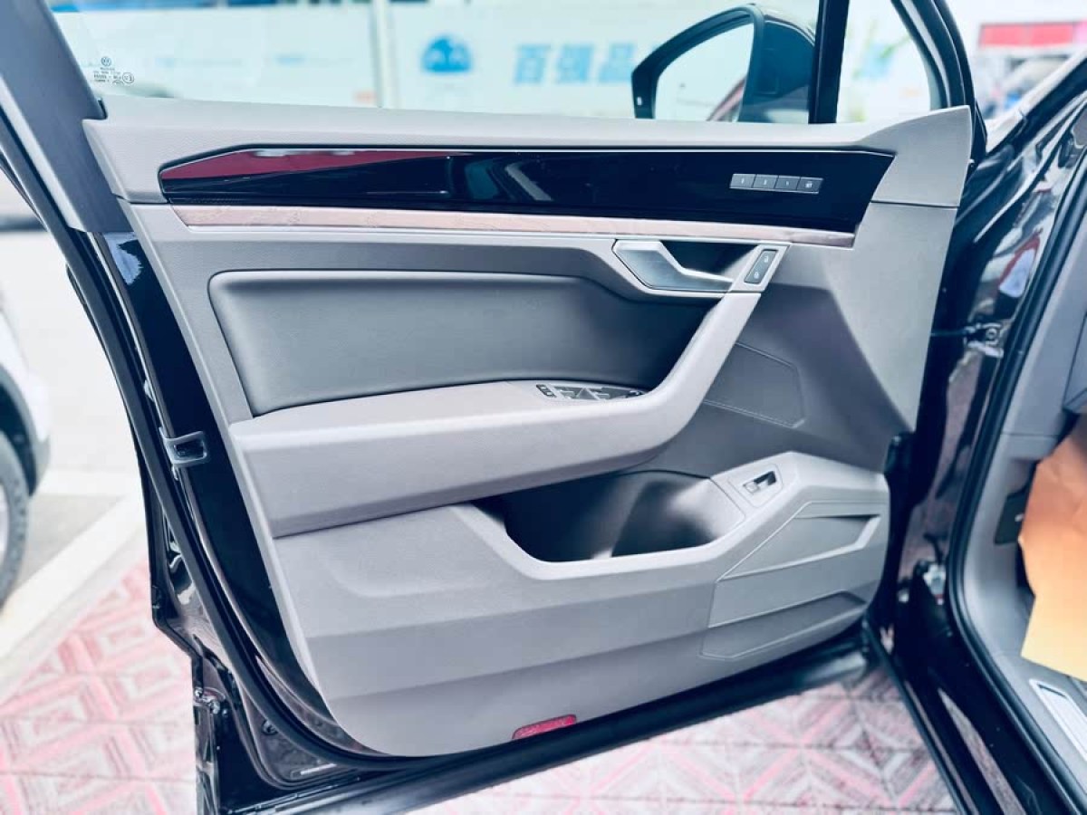 大眾 途銳  2023款 3.0TSI 銳享版 經(jīng)典運動套裝圖片