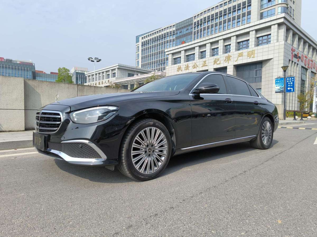 奔馳 奔馳E級(jí)  2021款 E 300 L 豪華型圖片