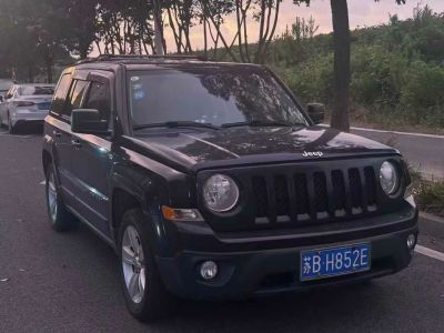 2013年1月 Jeep 自由客(进口) 2.4 豪华导航版图片