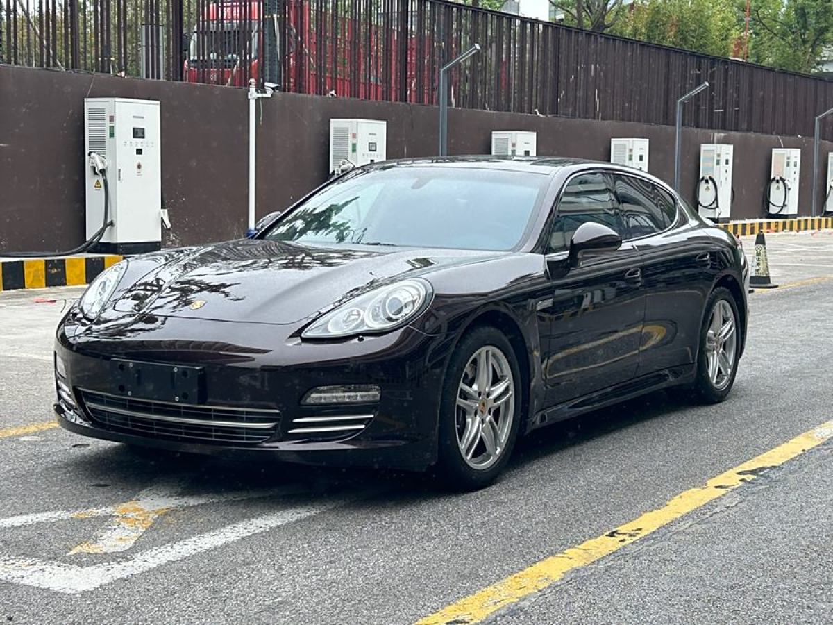 2013年11月保時(shí)捷 Panamera  2013款 Panamera 4 Platinum Edition 3.6L