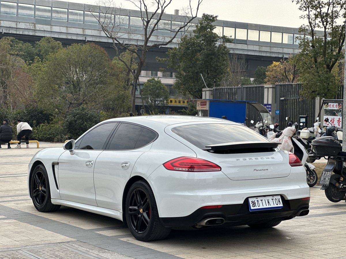 2015年2月保時(shí)捷 Panamera  2014款 Panamera 3.0T