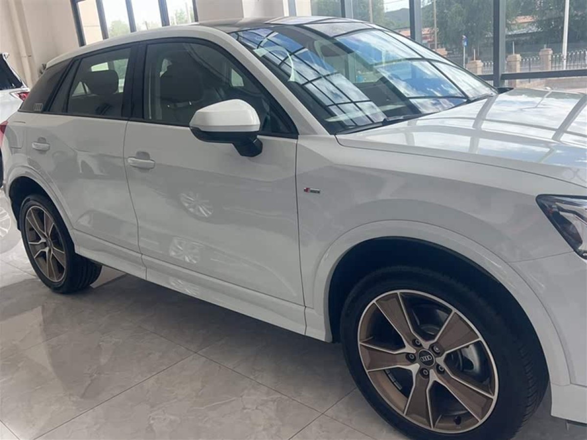 奧迪 奧迪Q2L  2024款 改款 35TFSI 時(shí)尚動(dòng)感型圖片