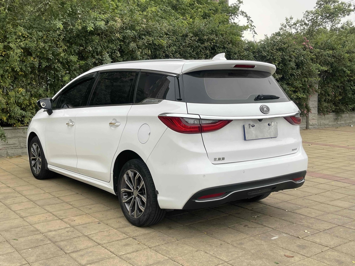 2020年5月比亞迪 宋MAX  2019款  1.5T 自動(dòng)智聯(lián)睿進(jìn)型 7座 國VI