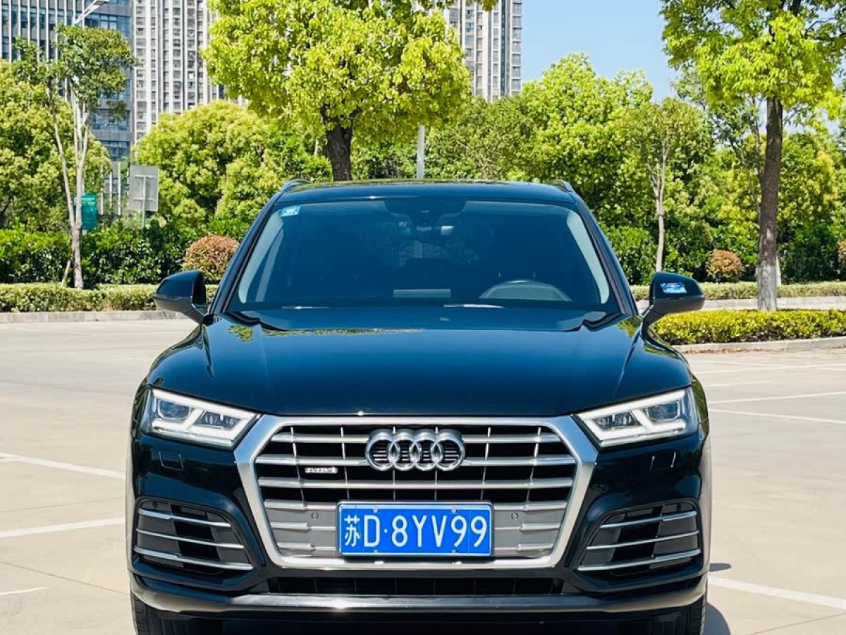 奧迪 奧迪Q5L  2018款  40 TFSI 榮享時(shí)尚型 國(guó)VI圖片