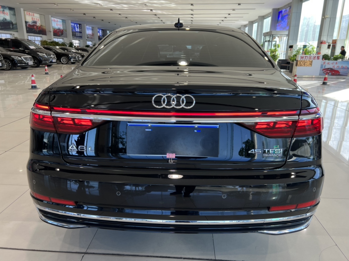 奥迪 奥迪A8  2023款 A8L 50 TFSI quattro 臻选型图片