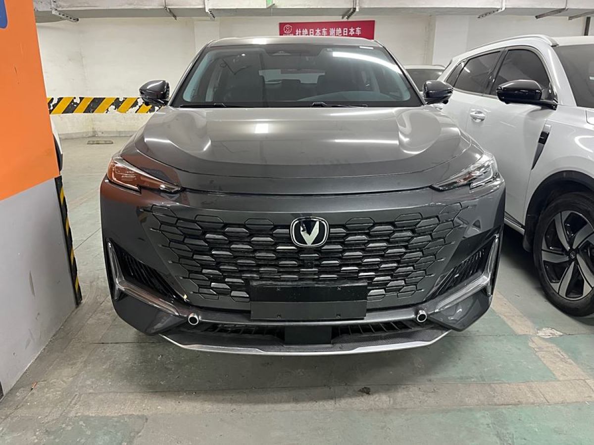 長(zhǎng)安 長(zhǎng)安UNI-K  2023款 2.0T 兩驅(qū)悅享型圖片