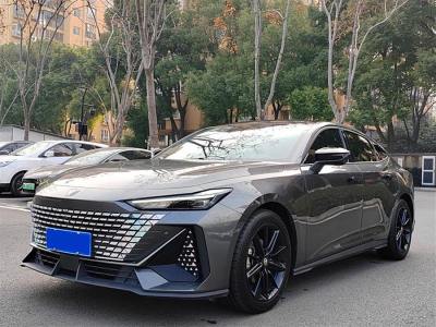 2022年4月 長(zhǎng)安 長(zhǎng)安UNI-V 1.5T 尊貴型圖片