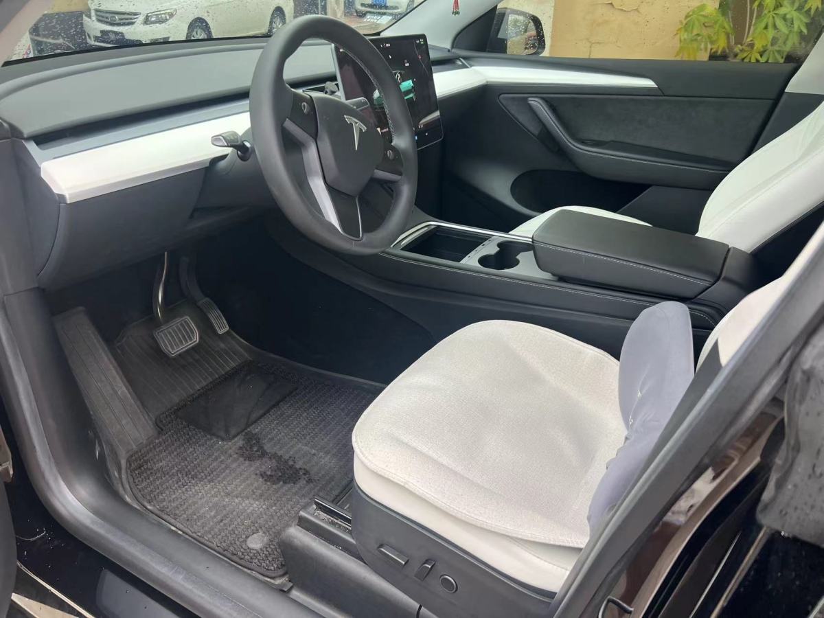 特斯拉 Model Y  2022款 改款 后輪驅(qū)動版圖片