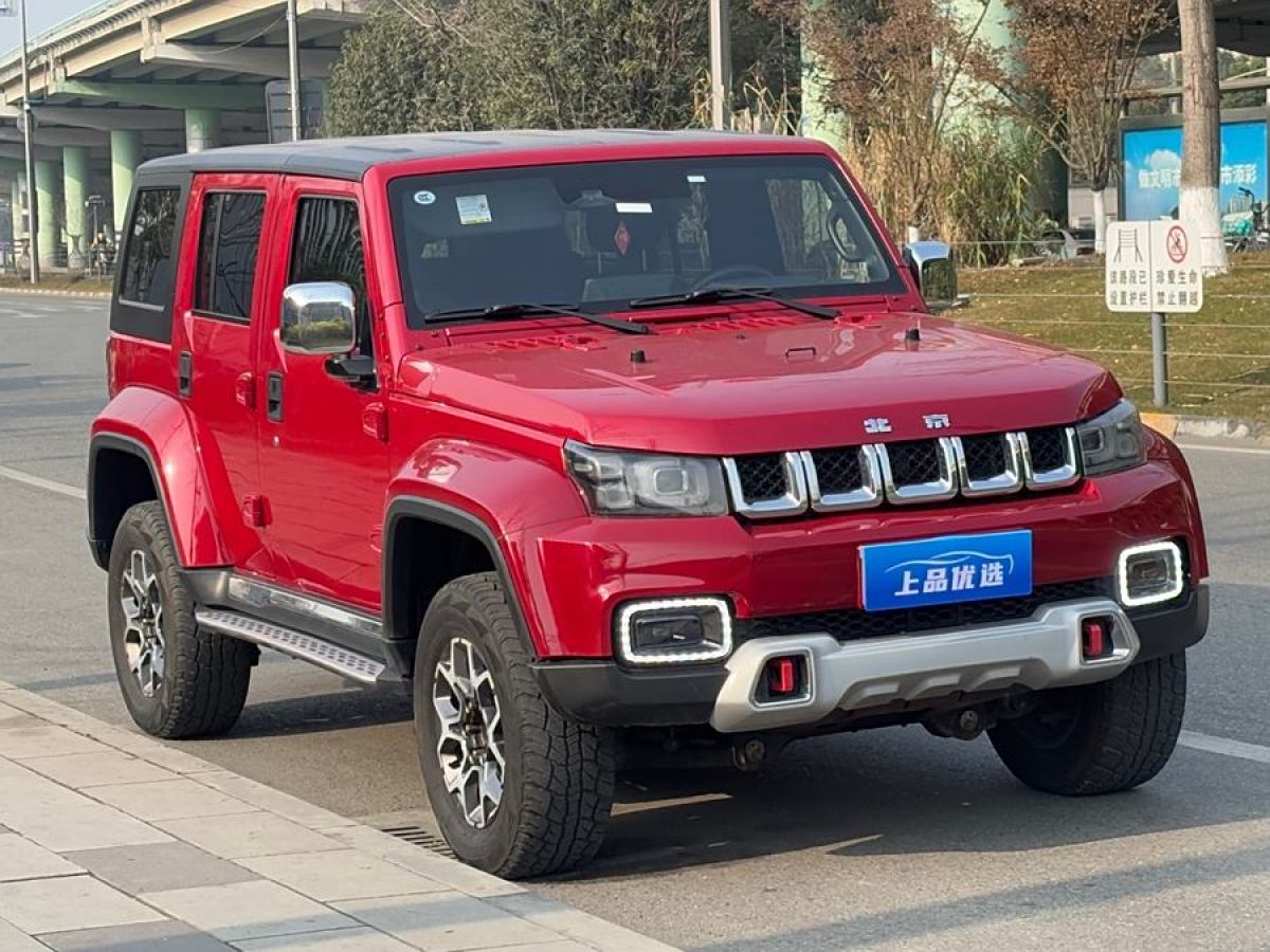 北京 BJ40  2019款  PLUS 2.3T 自動(dòng)四驅(qū)尊享版 國(guó)VI圖片