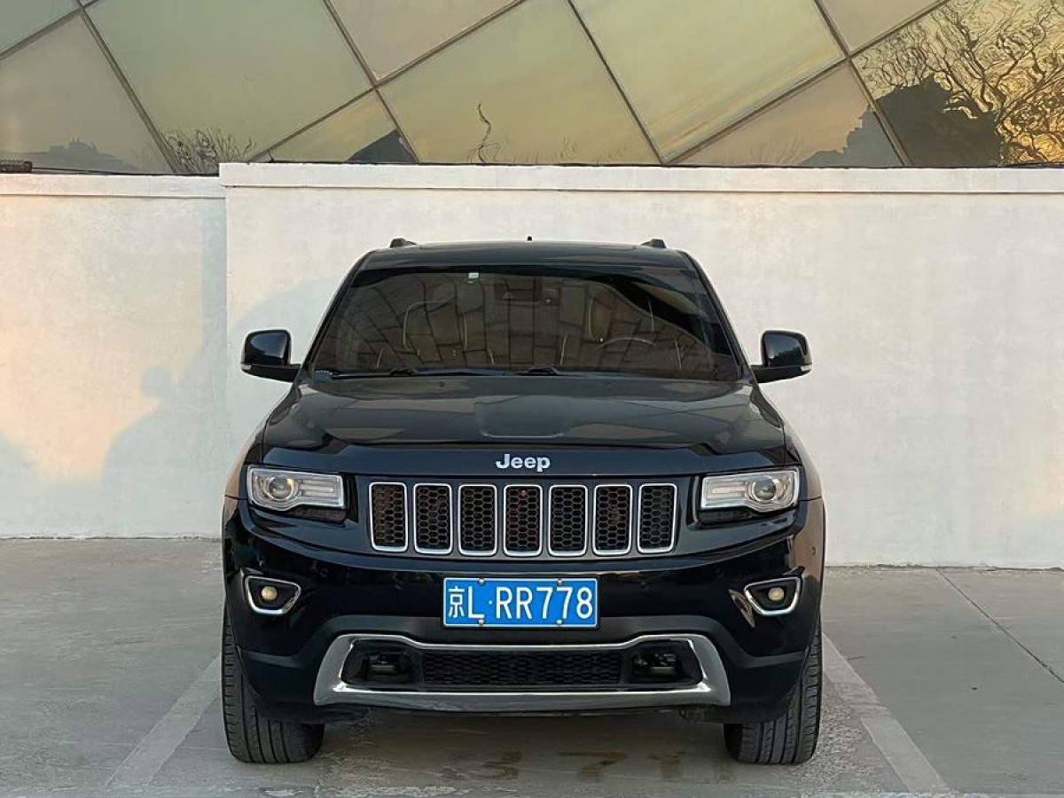 Jeep 大切諾基  2015款 3.6L 豪華導(dǎo)航版圖片