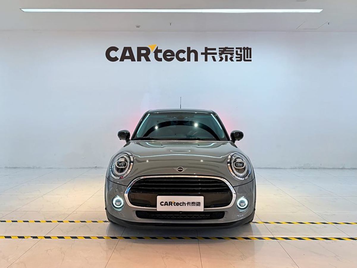 MINI MINI  2021款 1.5T COOPER 藝術(shù)家 五門版圖片