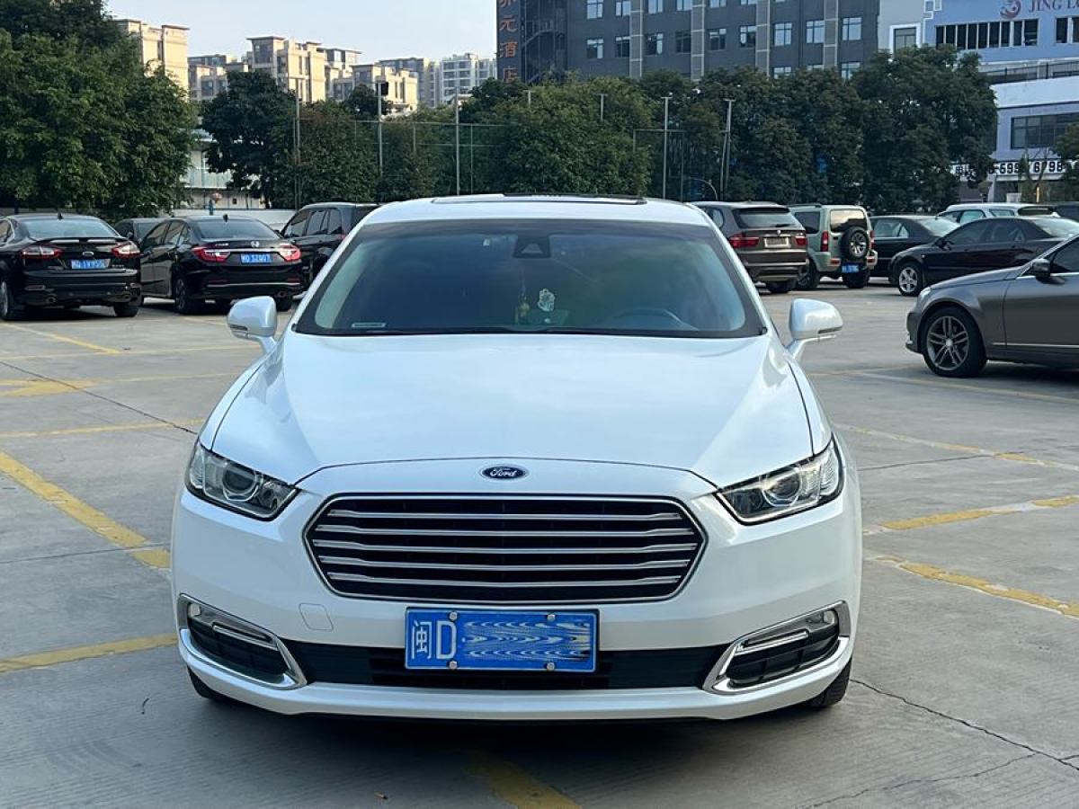 福特 金牛座  2015款 EcoBoost 325 V6時(shí)尚型圖片