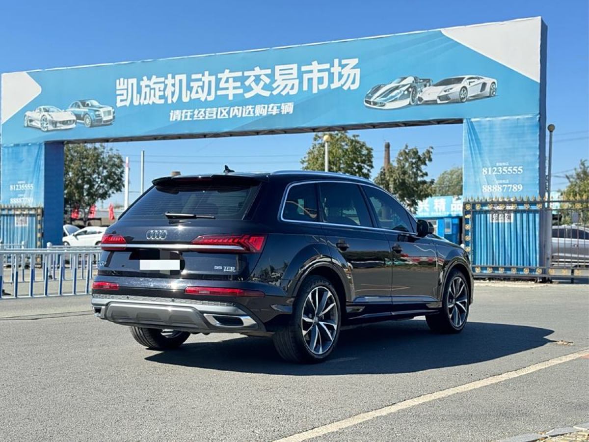 2021年12月奧迪 奧迪Q7  2021款 55 TFSI quattro S line尊貴型