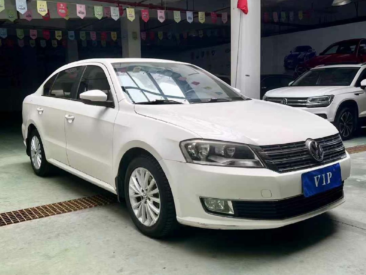 大眾 朗逸  2013款 1.4 TSI 豪華導(dǎo)航版圖片