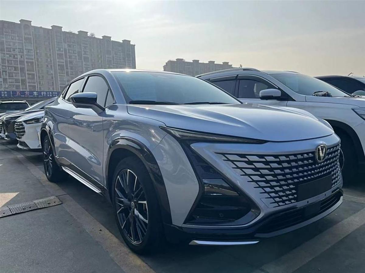 長(zhǎng)安 UNI-T  2021款 1.5T 卓越型圖片