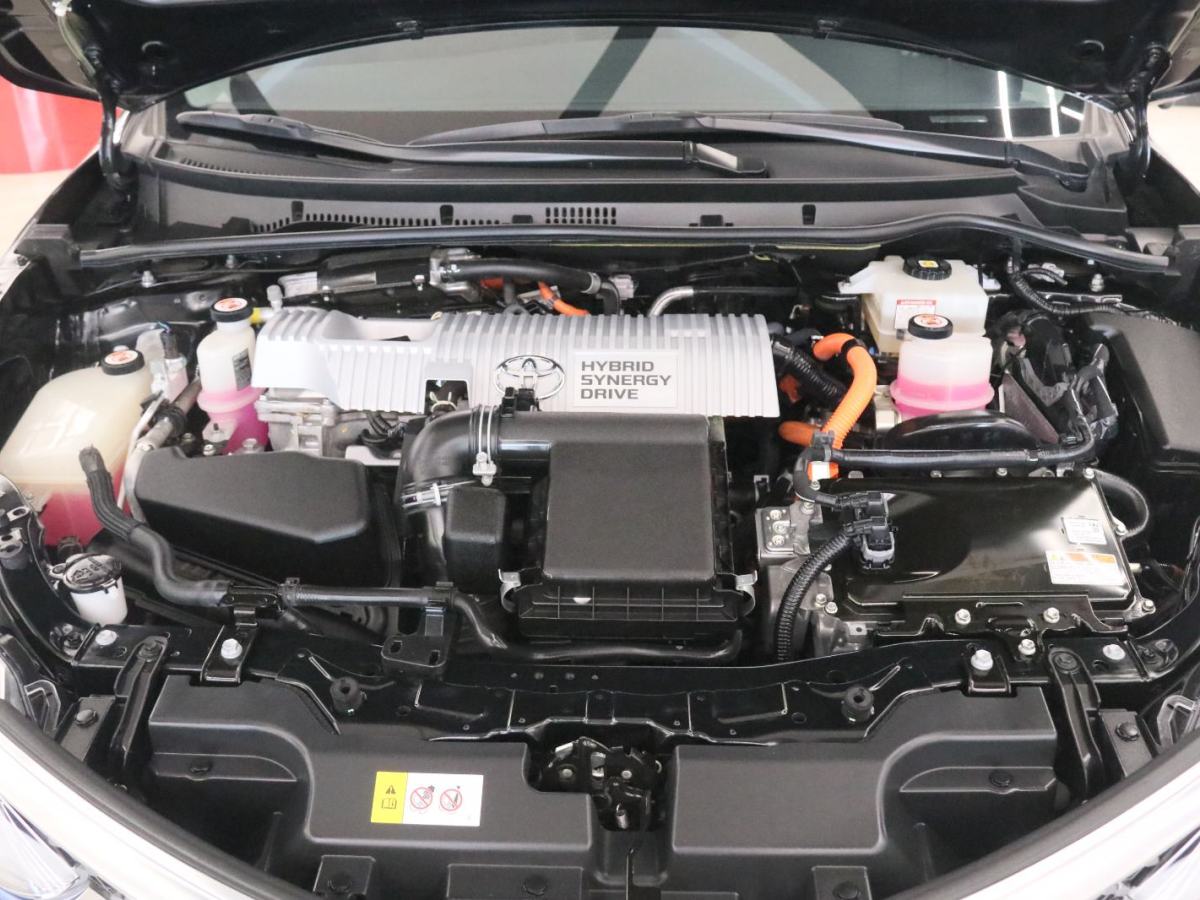 豐田 卡羅拉雙擎E+  2019款 1.8L 領(lǐng)先版圖片