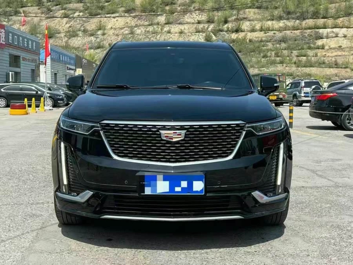 凱迪拉克 XT6  2022款 2.0T 七座四驅(qū)豪華型圖片