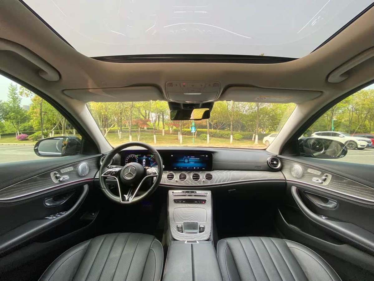 奔馳 奔馳E級(jí)  2022款 改款 E 300 L 豪華型圖片
