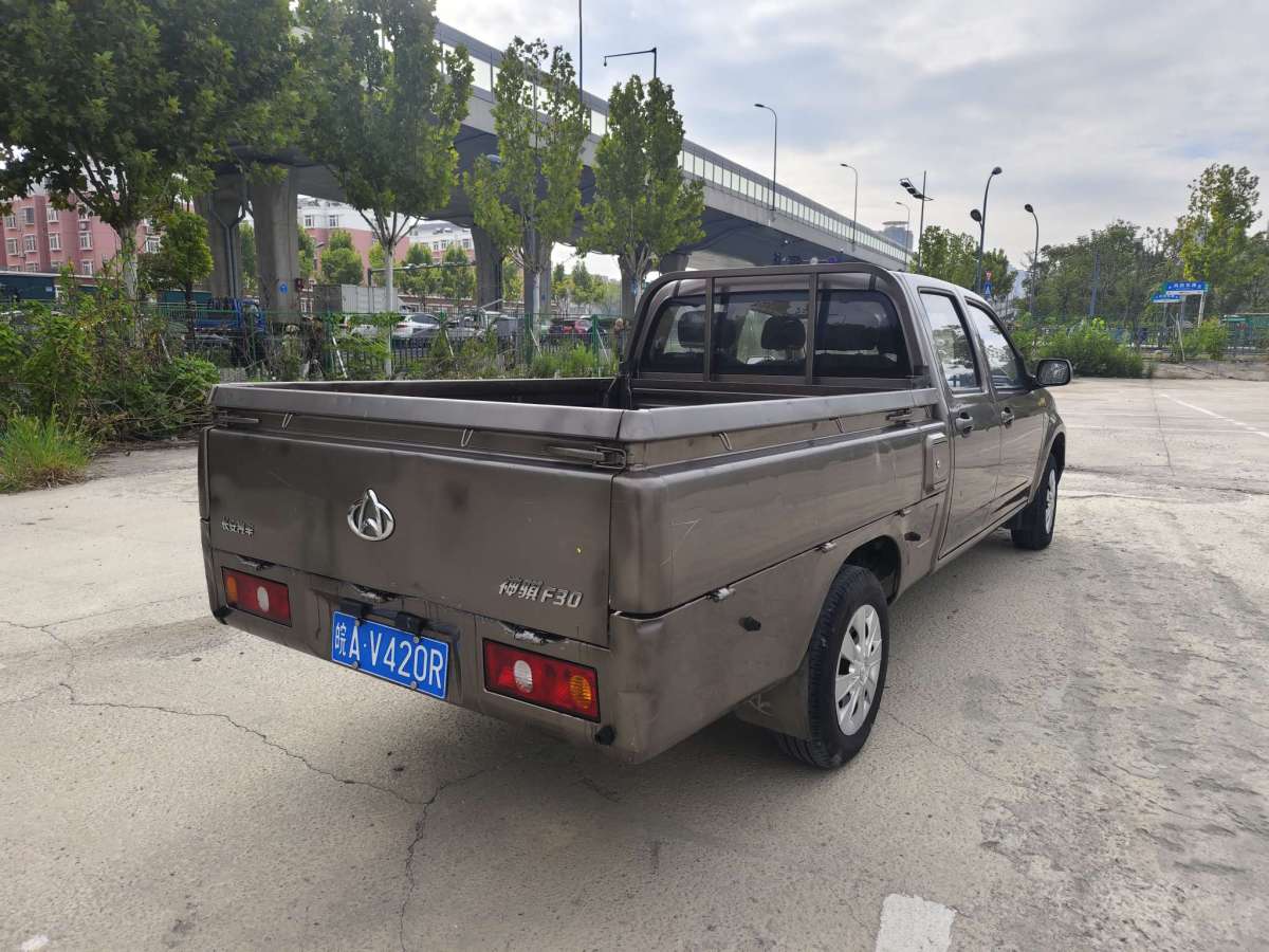 長(zhǎng)安輕型車(chē) 神騏F30  2021款 1.5L創(chuàng)業(yè)版標(biāo)準(zhǔn)型雙排長(zhǎng)軸DAM15KL圖片