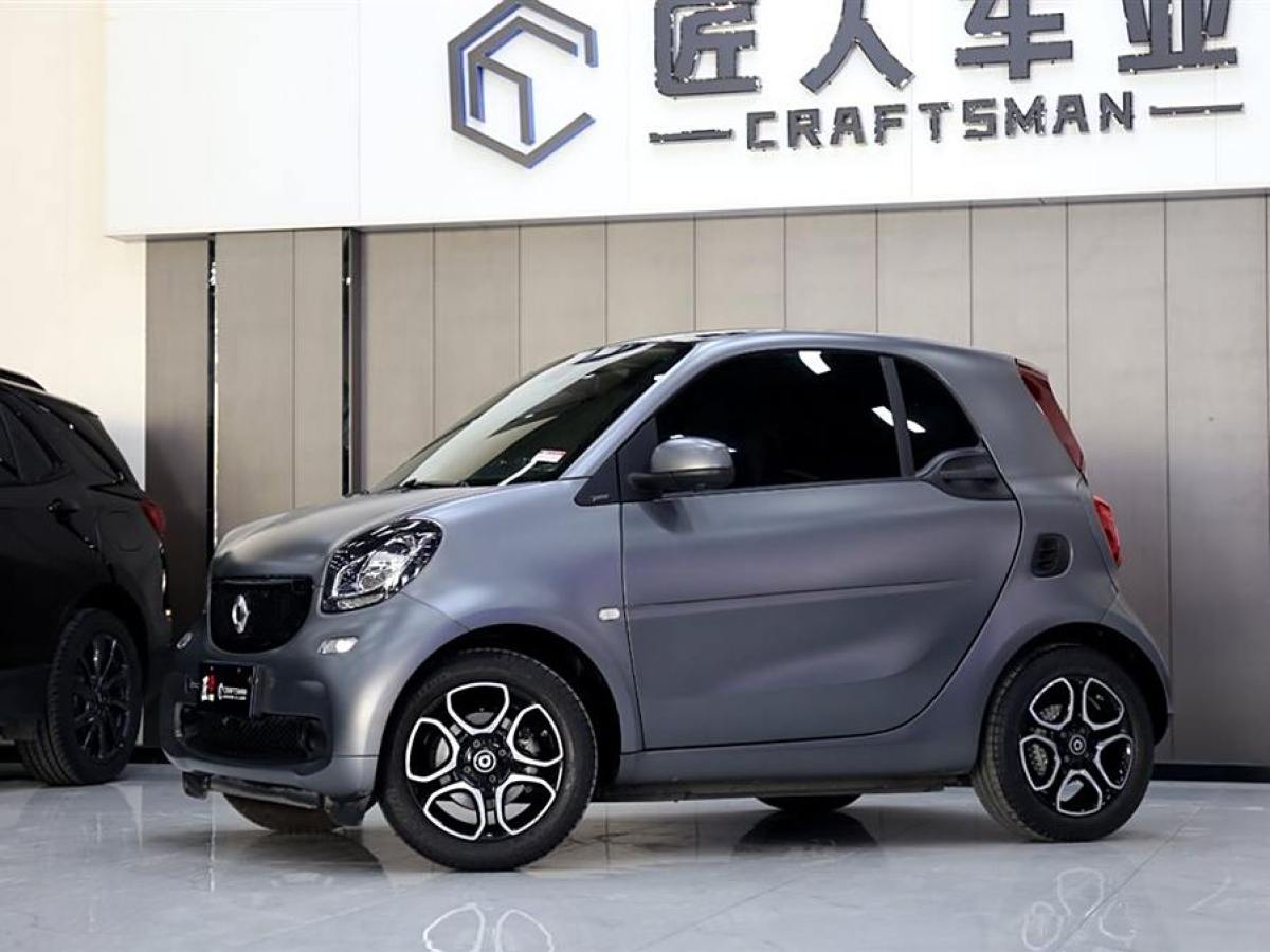 smart fortwo  2019款 0.9T 66千瓦硬頂風(fēng)擎版 國VI圖片