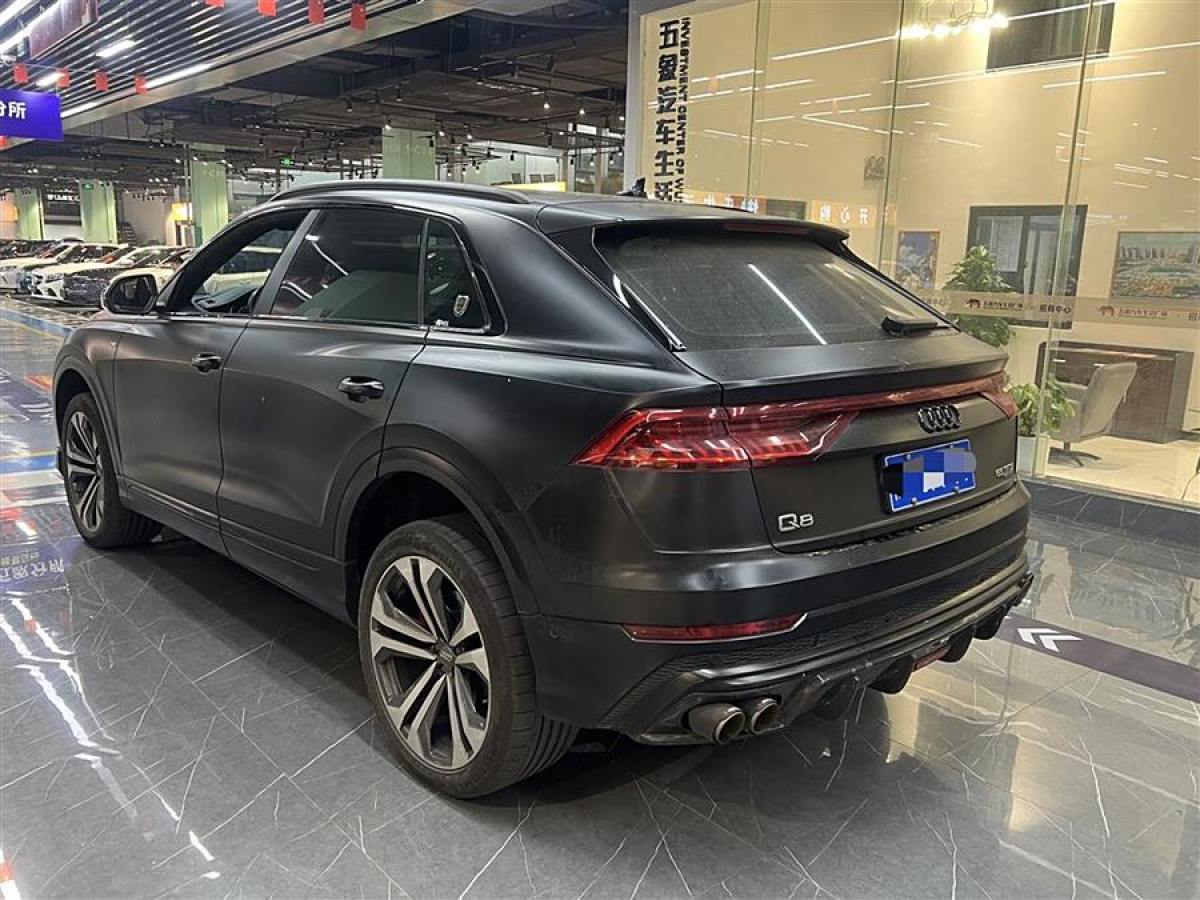 奧迪 奧迪Q8  2021款 55 TFSI 尊享動(dòng)感型圖片