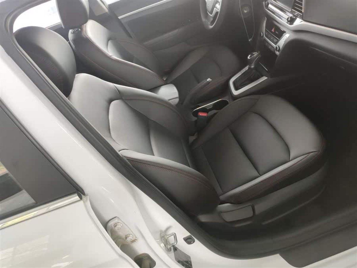 現(xiàn)代 領(lǐng)動  2016款 1.6L 自動智炫?精英型圖片