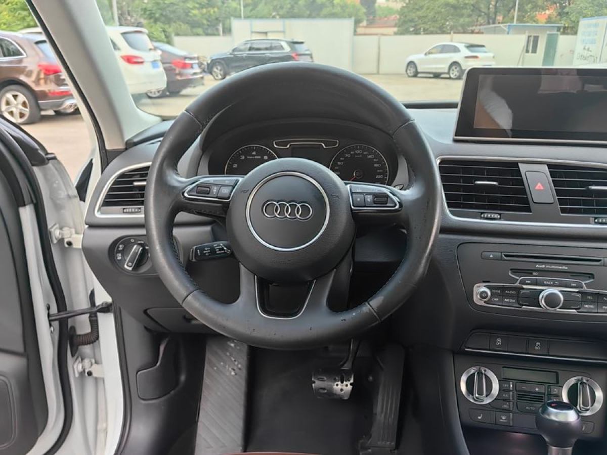 2014年2月奧迪 奧迪Q3  2013款 35 TFSI 舒適型