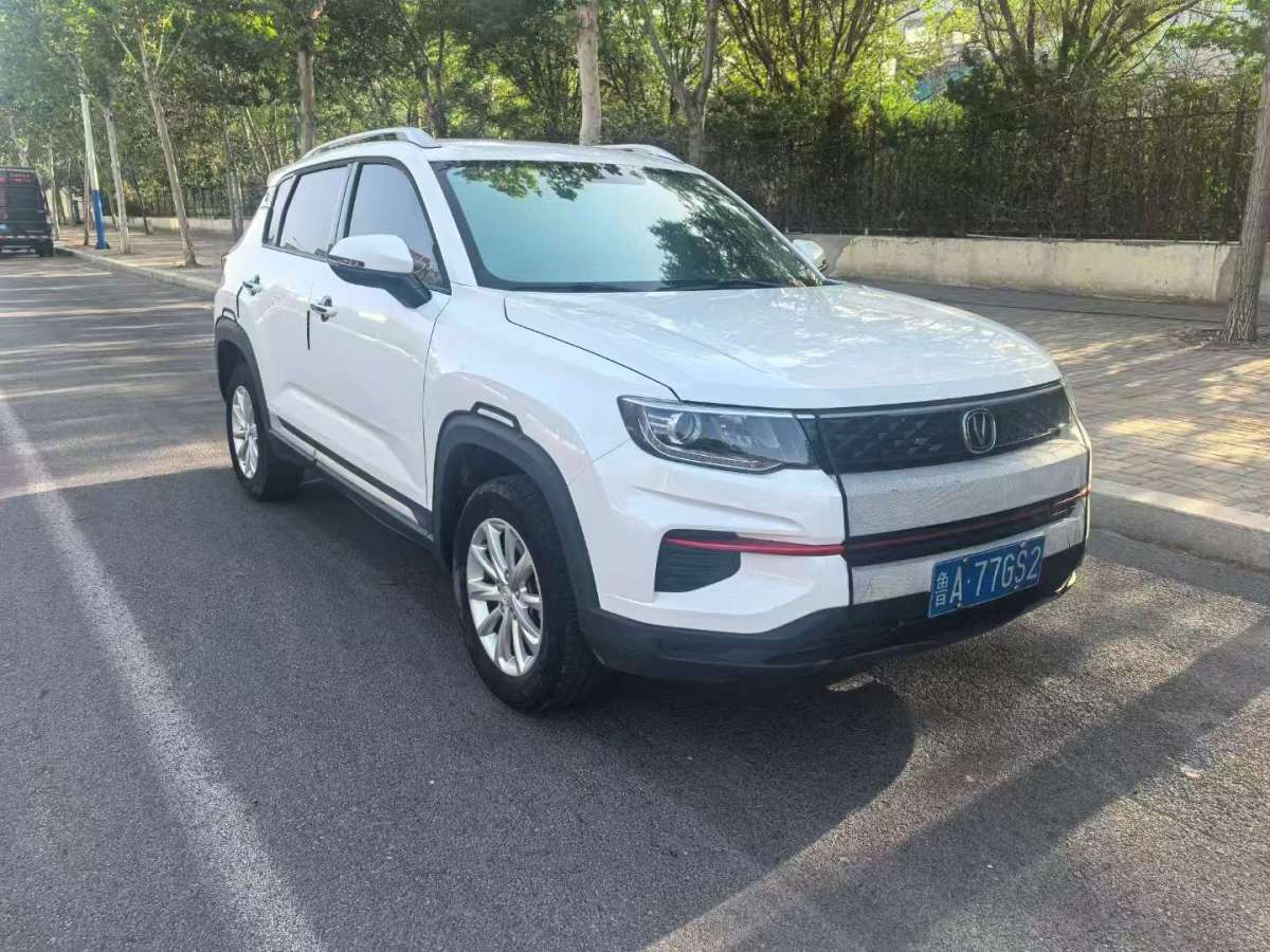 長安 CS35 PLUS  2021款 改款 榮耀百萬版 1.6L 手動(dòng)精英版圖片