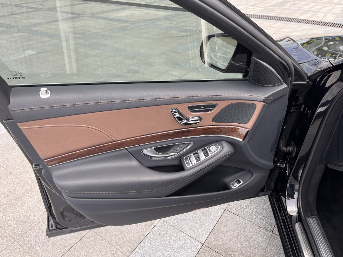 2021年1月奔驰 奔驰S级  2019款 S 350 L 尊贵型 臻藏版