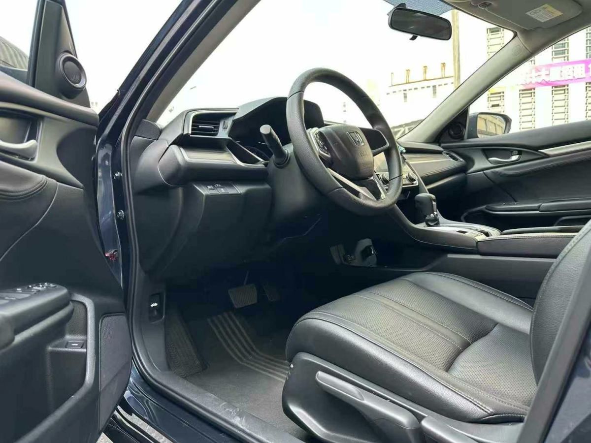 本田 思域  2021款 HATCHBACK 220TURBO CVT新銳控圖片