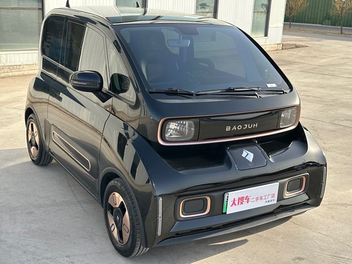 寶駿 寶駿KiWi EV  2022款 設(shè)計(jì)師輕享版 三元鋰圖片