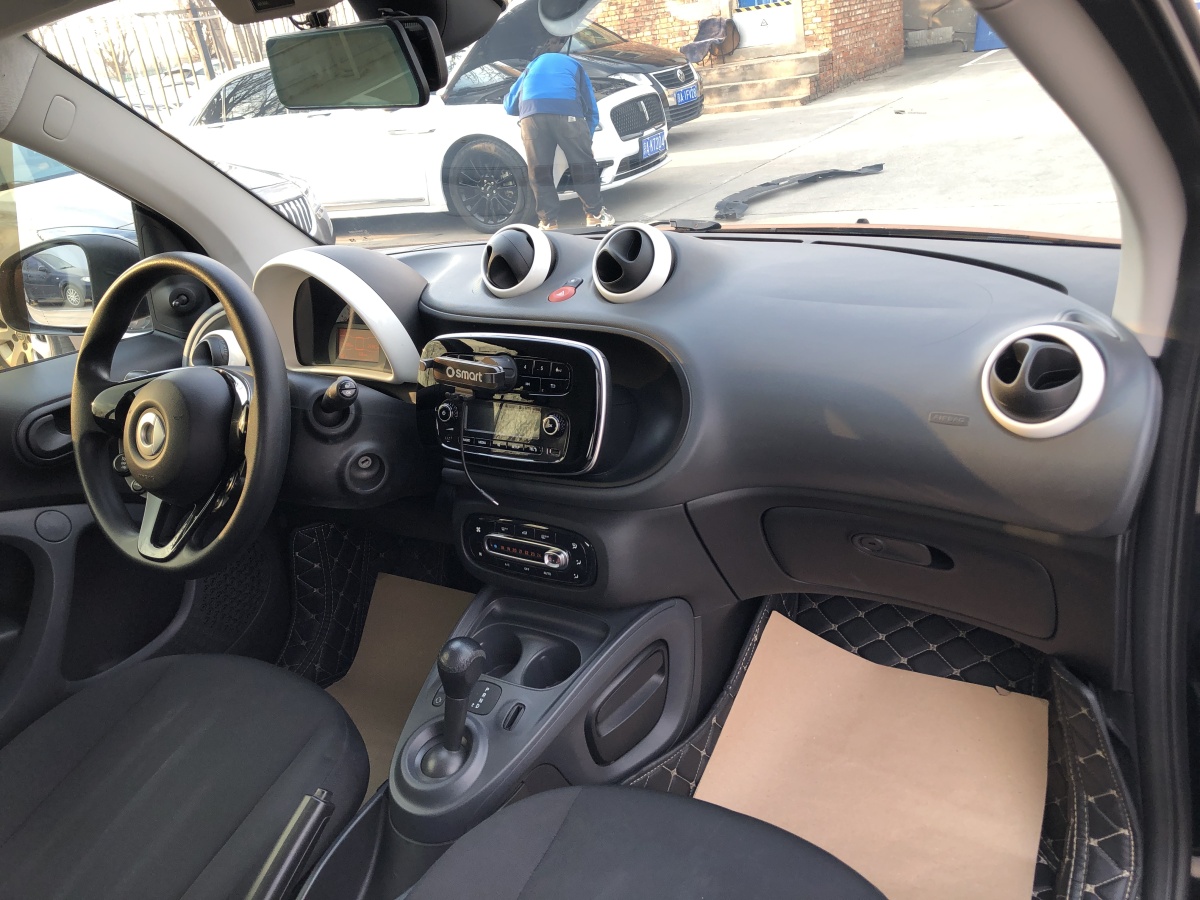 smart fortwo  2015款 1.0L 52千瓦硬頂靈動版圖片