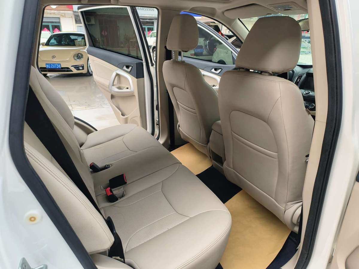 奇瑞 瑞虎5  2014款 2.0L CVT家尊版圖片