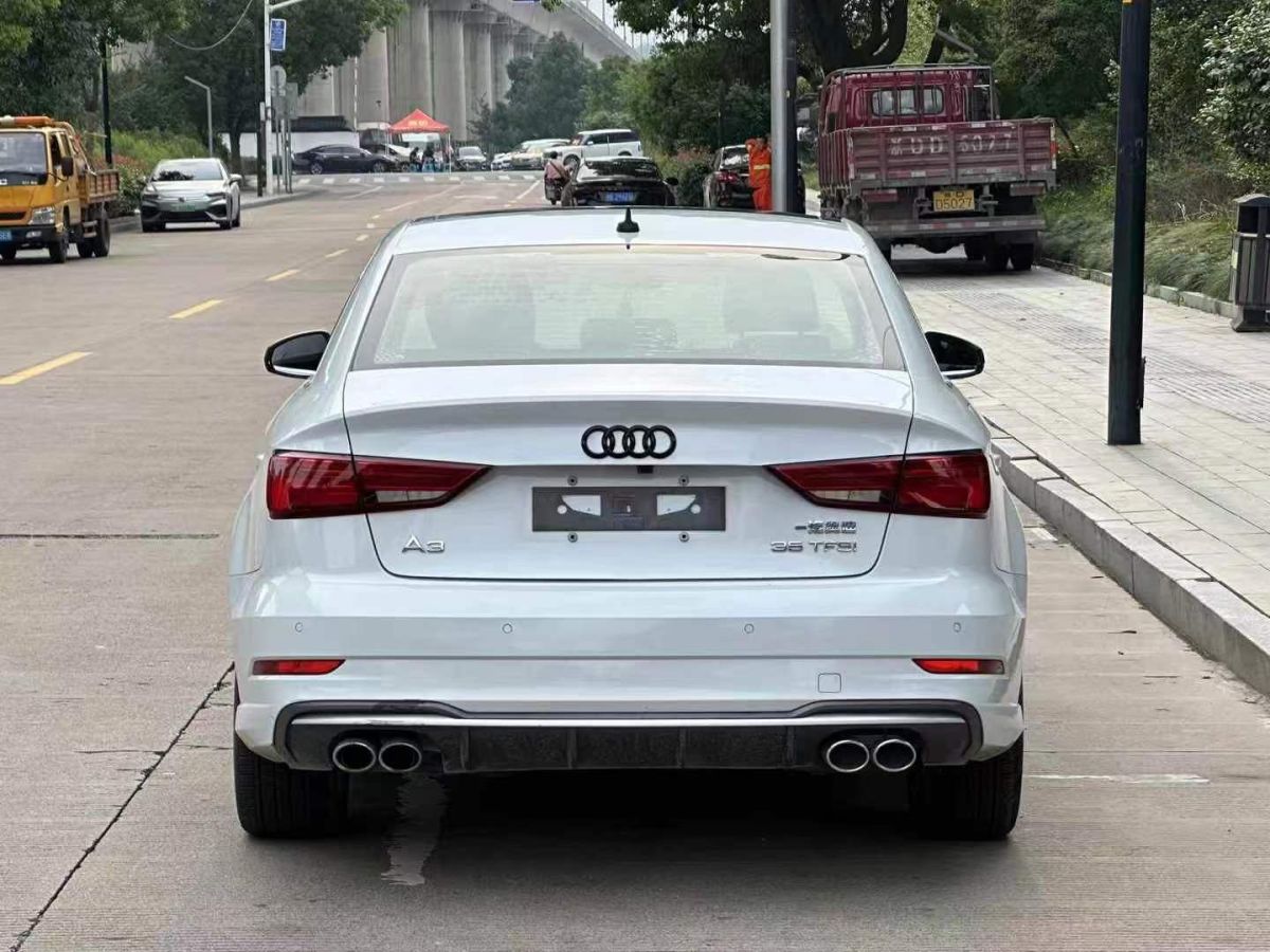 奧迪 奧迪A3  2019款 A3 35TFSI Limousine時尚型圖片