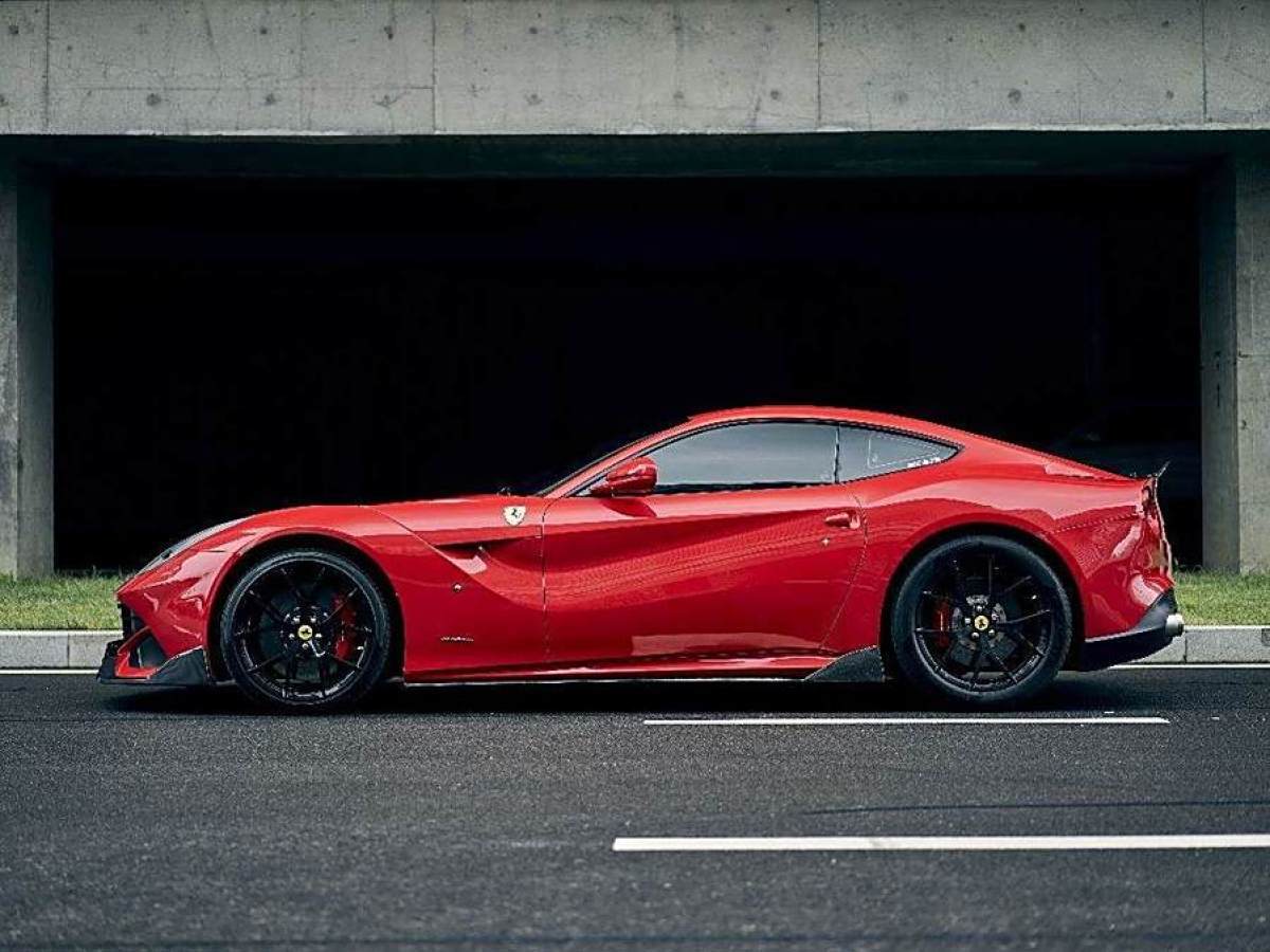 2014年3月法拉利 F12berlinetta  2013款 6.3L 標準型