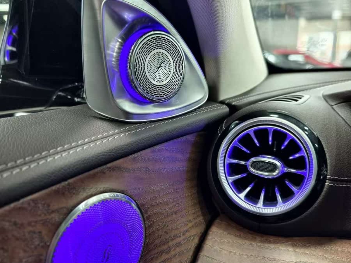 奔馳 奔馳E級  2022款 改款二 E 300 L 豪華型圖片